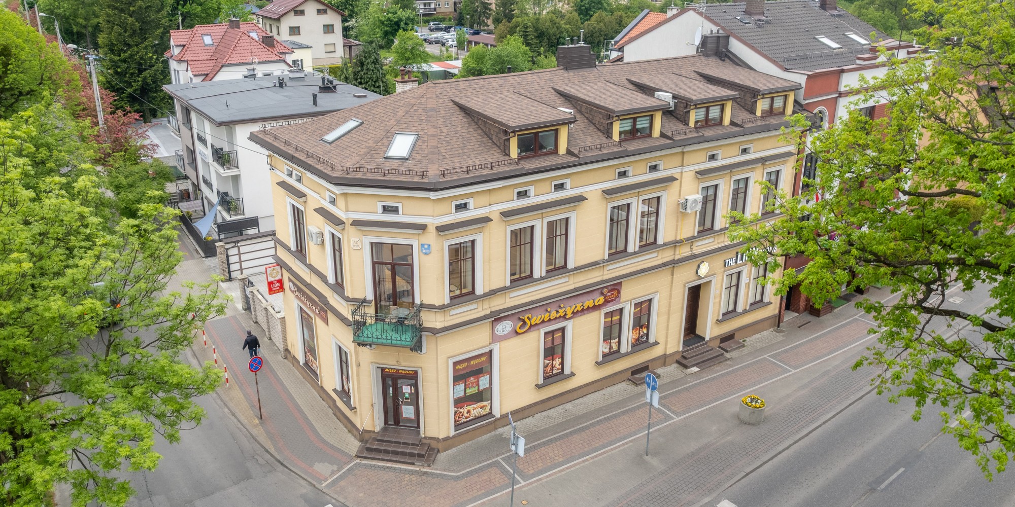 The Lion Rooms Dobra baza